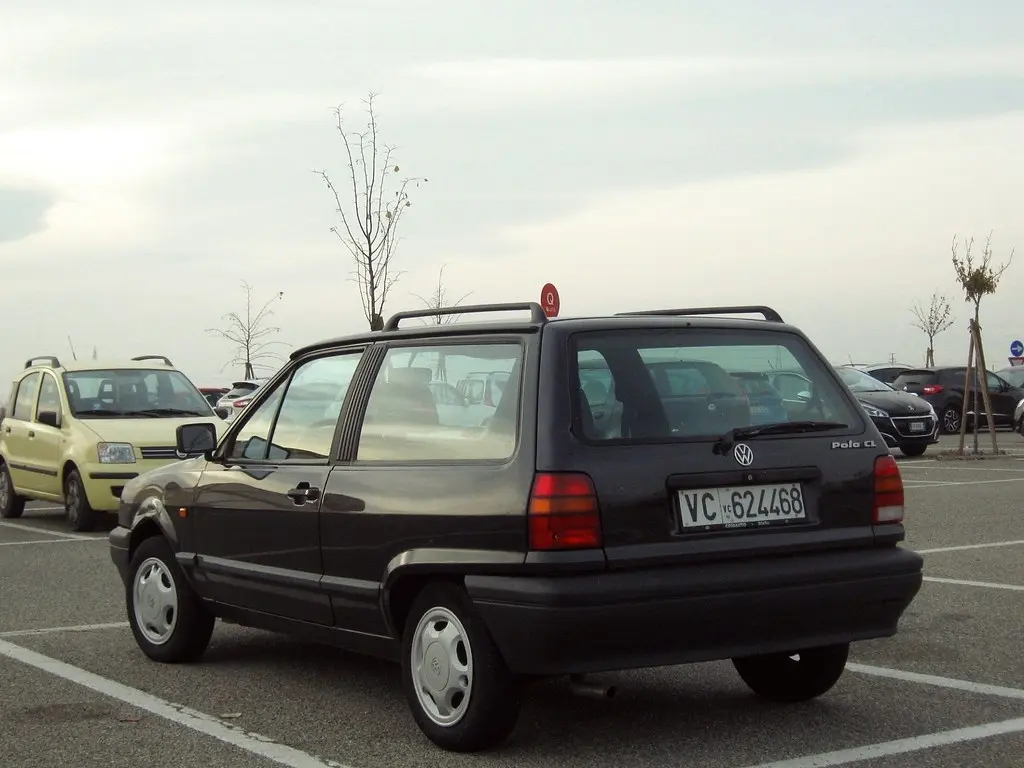 Volkswagen Polo Polo 1.0 CL 7