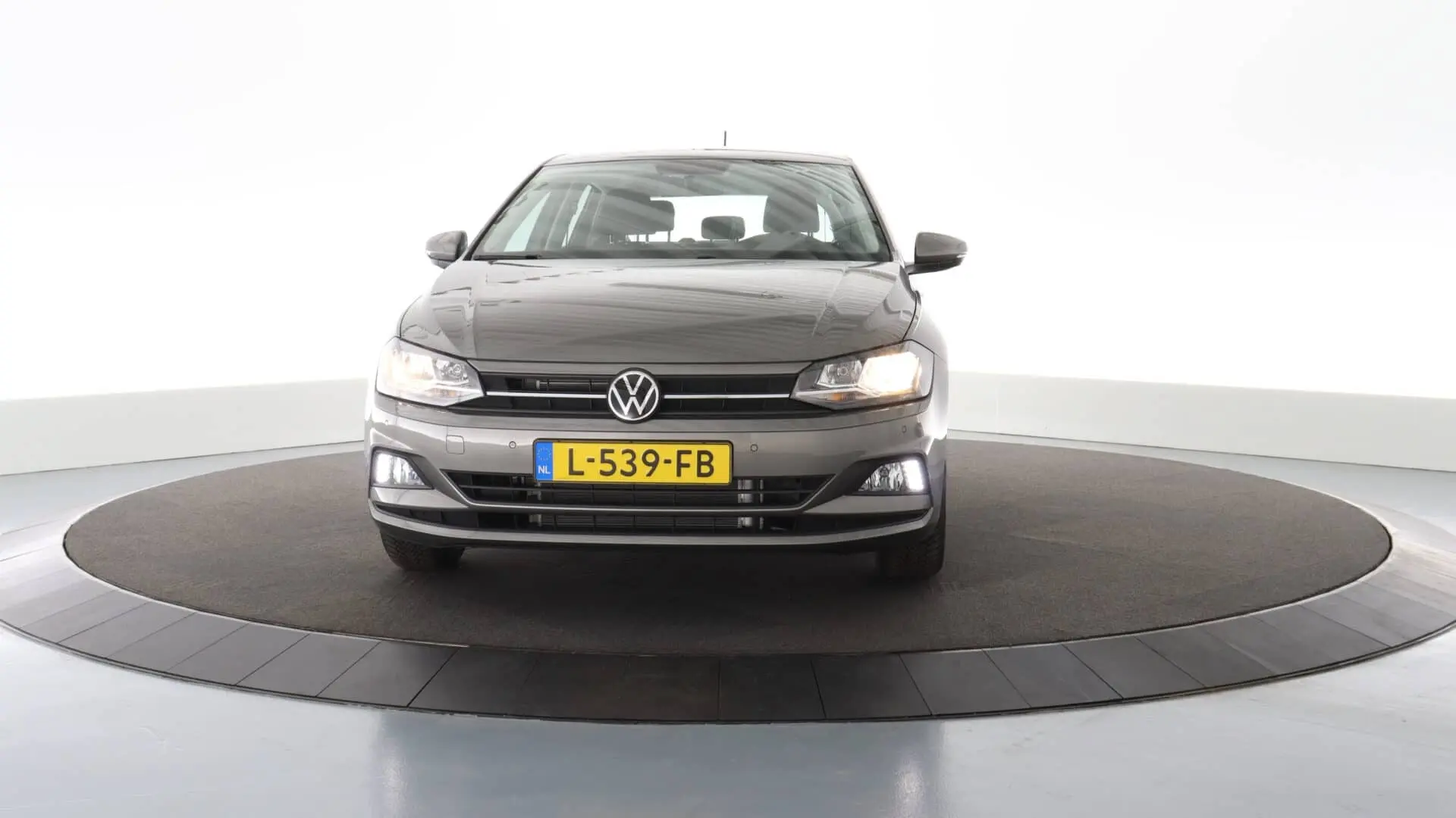 Volkswagen Polo Polo 1.0 Comfortline 7