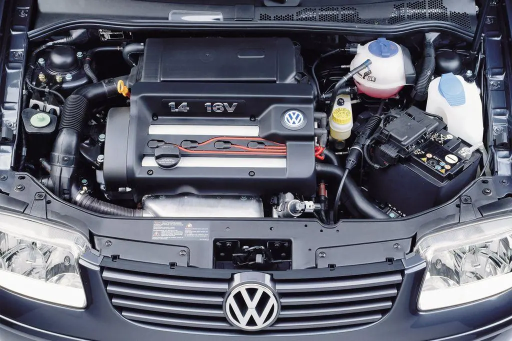 Volkswagen Polo Polo 1.0 Highline 4