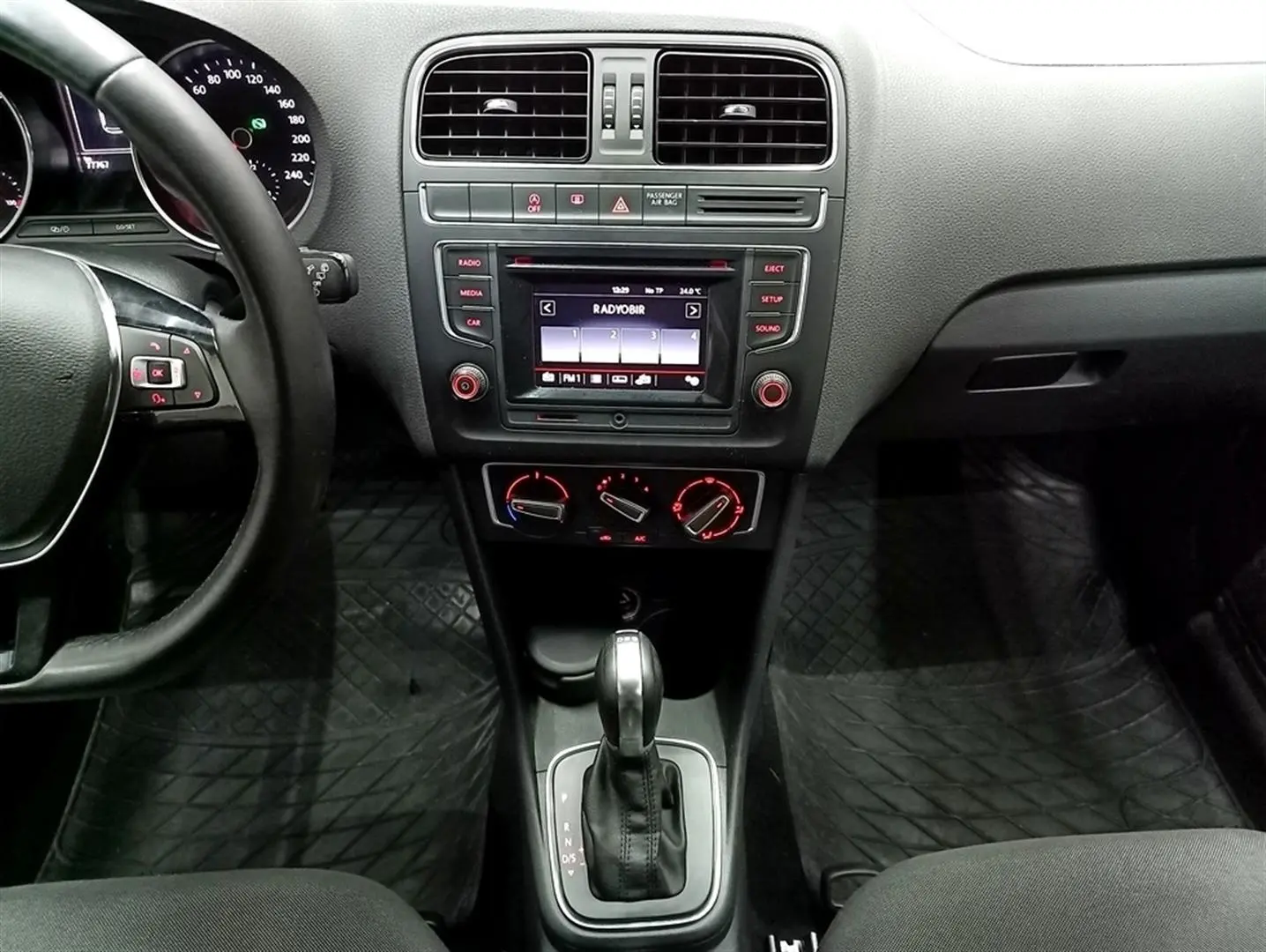 Volkswagen Polo Polo 1.2 TSI BMT Comfortline DSG 1