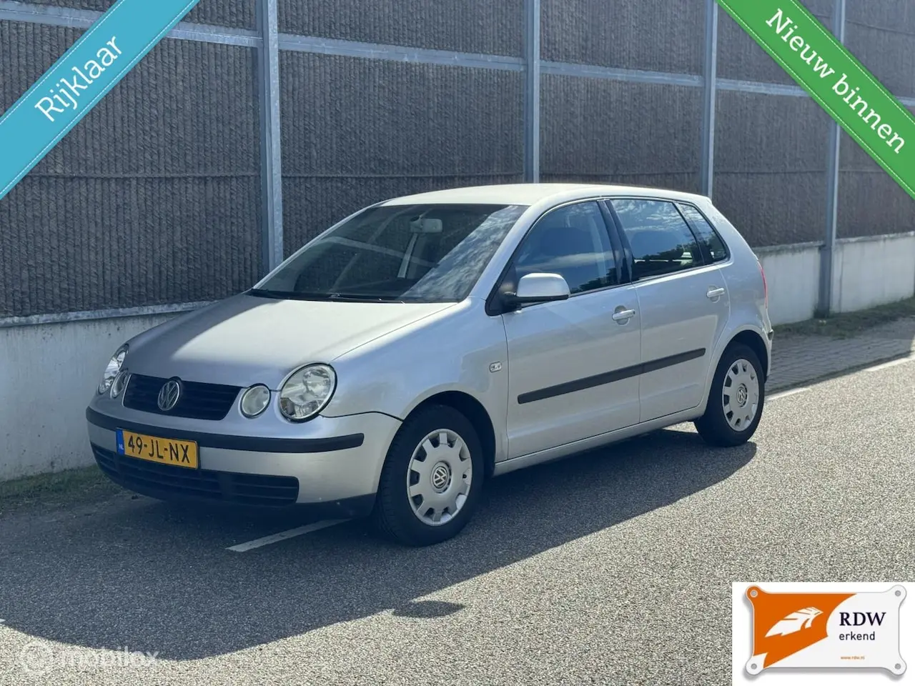 Volkswagen Polo Polo 1.4 16V Comfortline 4