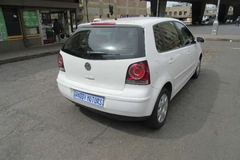 Volkswagen Polo Polo 1.4 16V Comfortline 3