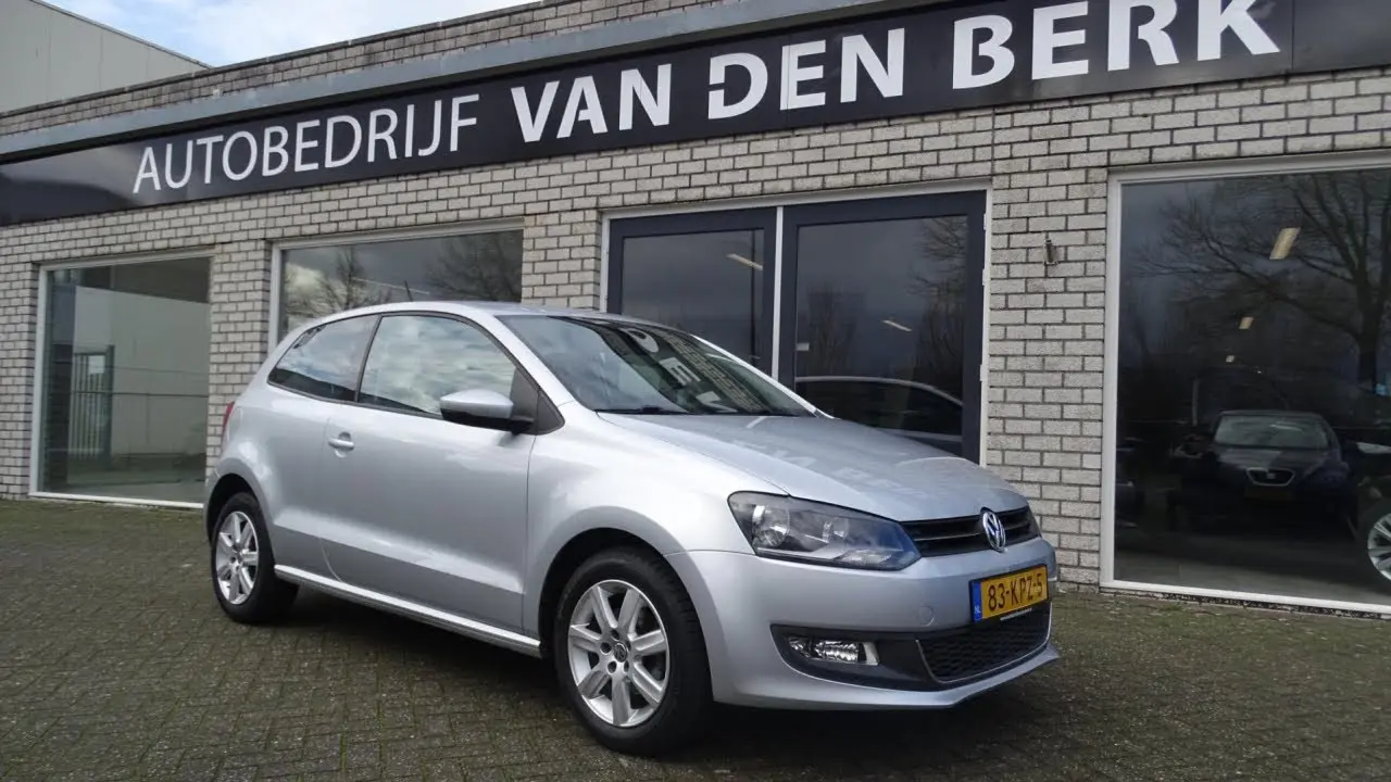 Volkswagen Polo Polo 1.4 16V Highline 7