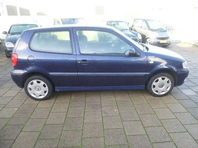 Volkswagen Polo Polo 1.4 16V Trendline 4