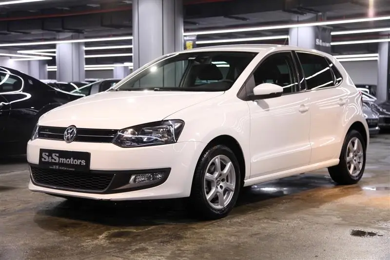 Volkswagen Polo Polo 1.4 Chrome Edition 2