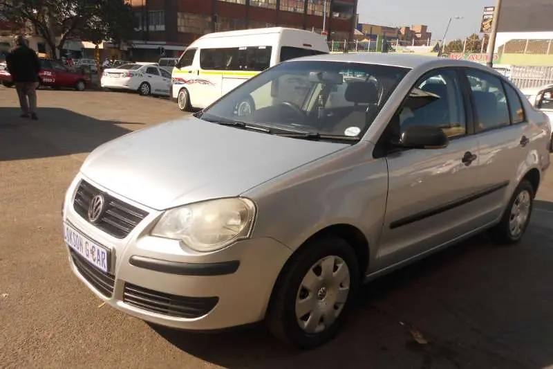 Volkswagen Polo Polo 1.4 Comfortline 4