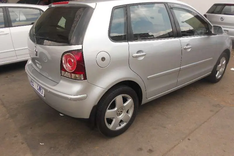 Volkswagen Polo Polo 1.4 Comfortline Tiptronic 6