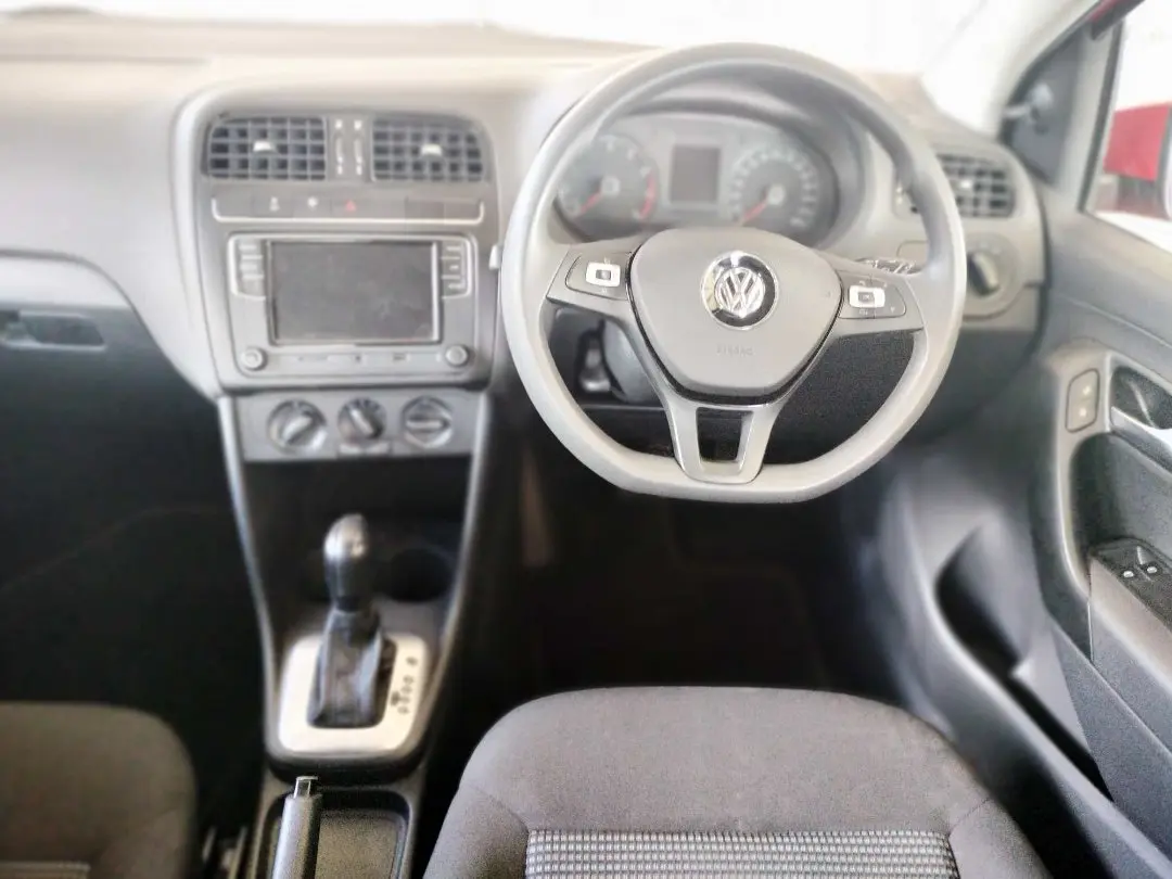 Volkswagen Polo Polo 1.6 16V Comfortline Tiptronic 5