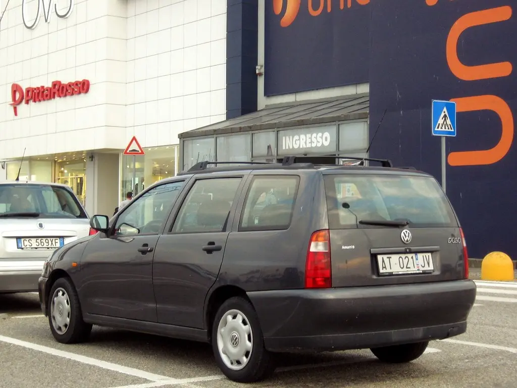 Volkswagen Polo Polo Variant 1.6 Comfortline 5