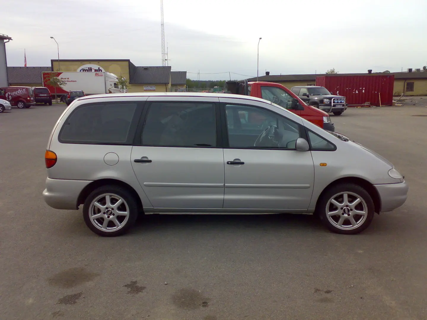 Volkswagen Sharan Sharan 2.0 Basic 6