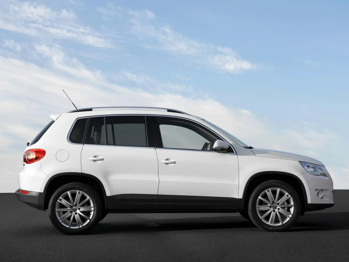 Volkswagen Tiguan Tiguan 1.4 TSI BMT Chrome Edition 1