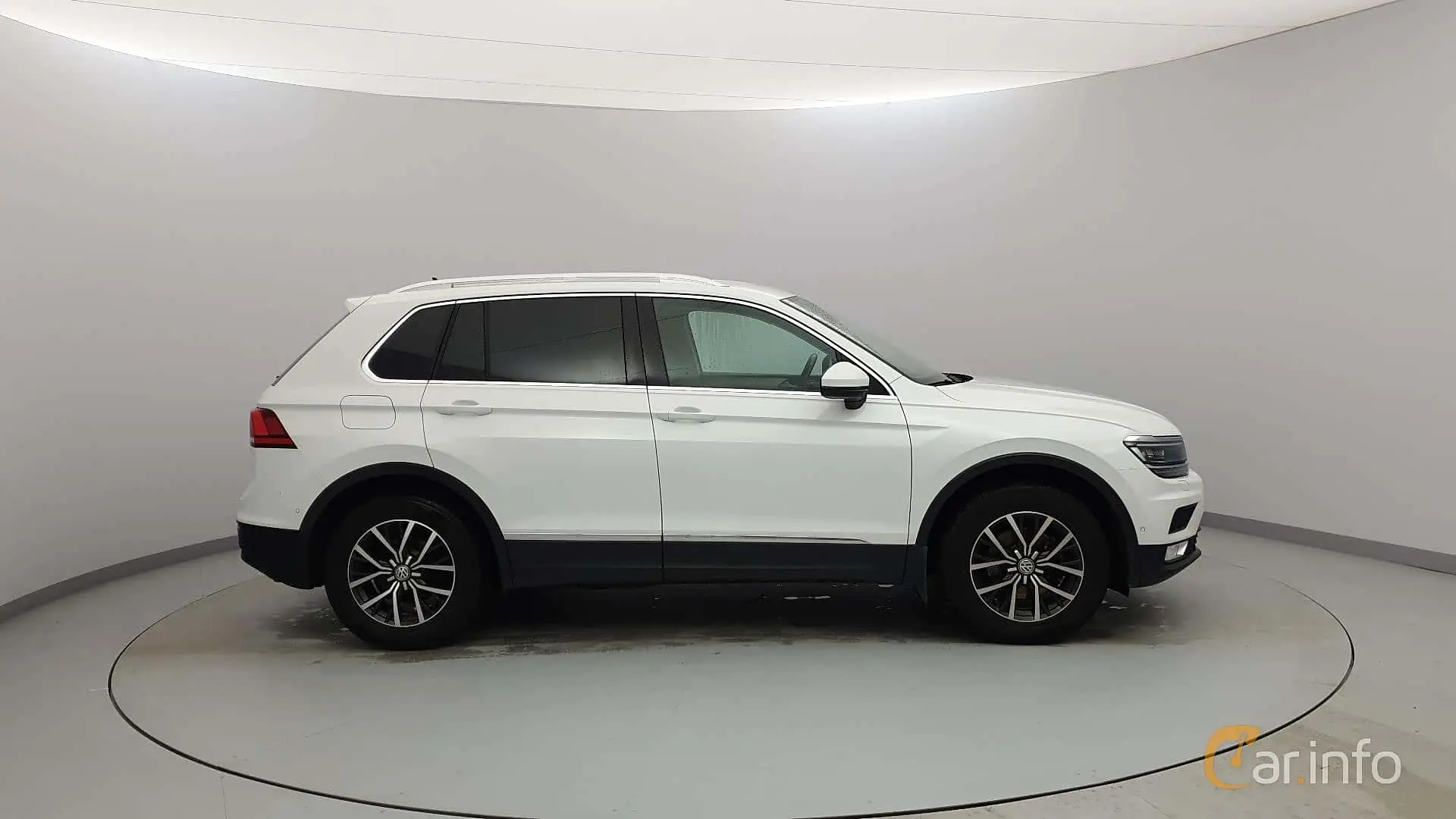 Volkswagen Tiguan Tiguan 1.4 TSI BMT Chrome Edition 3