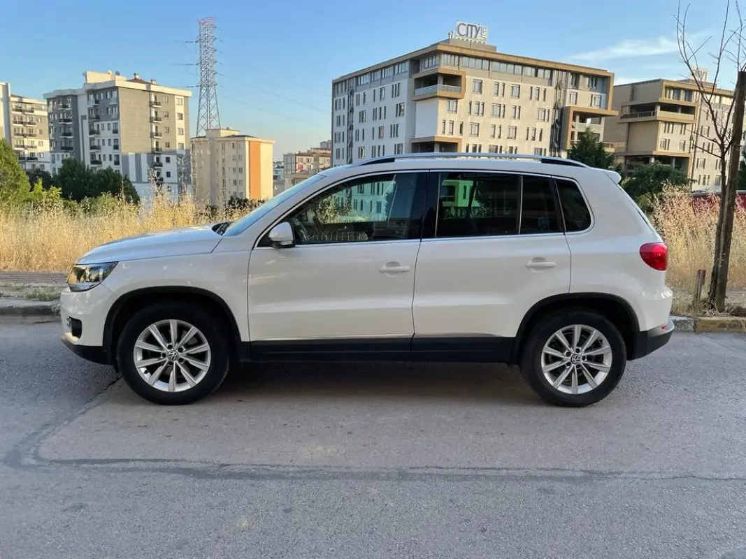 Volkswagen Tiguan Tiguan 1.4 TSI BMT Sport&Style 5