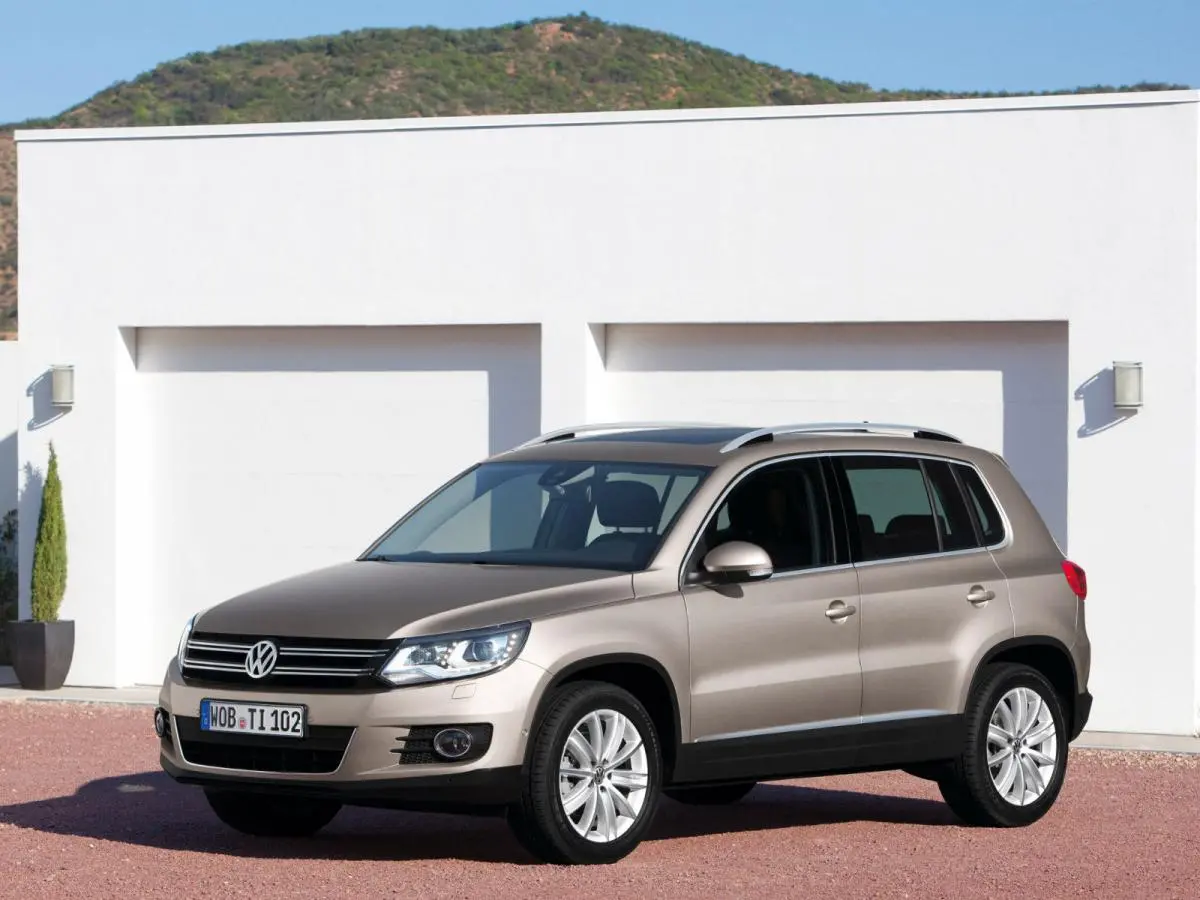 Volkswagen Tiguan Tiguan 1.4 TSI BMT Chrome Edition 0