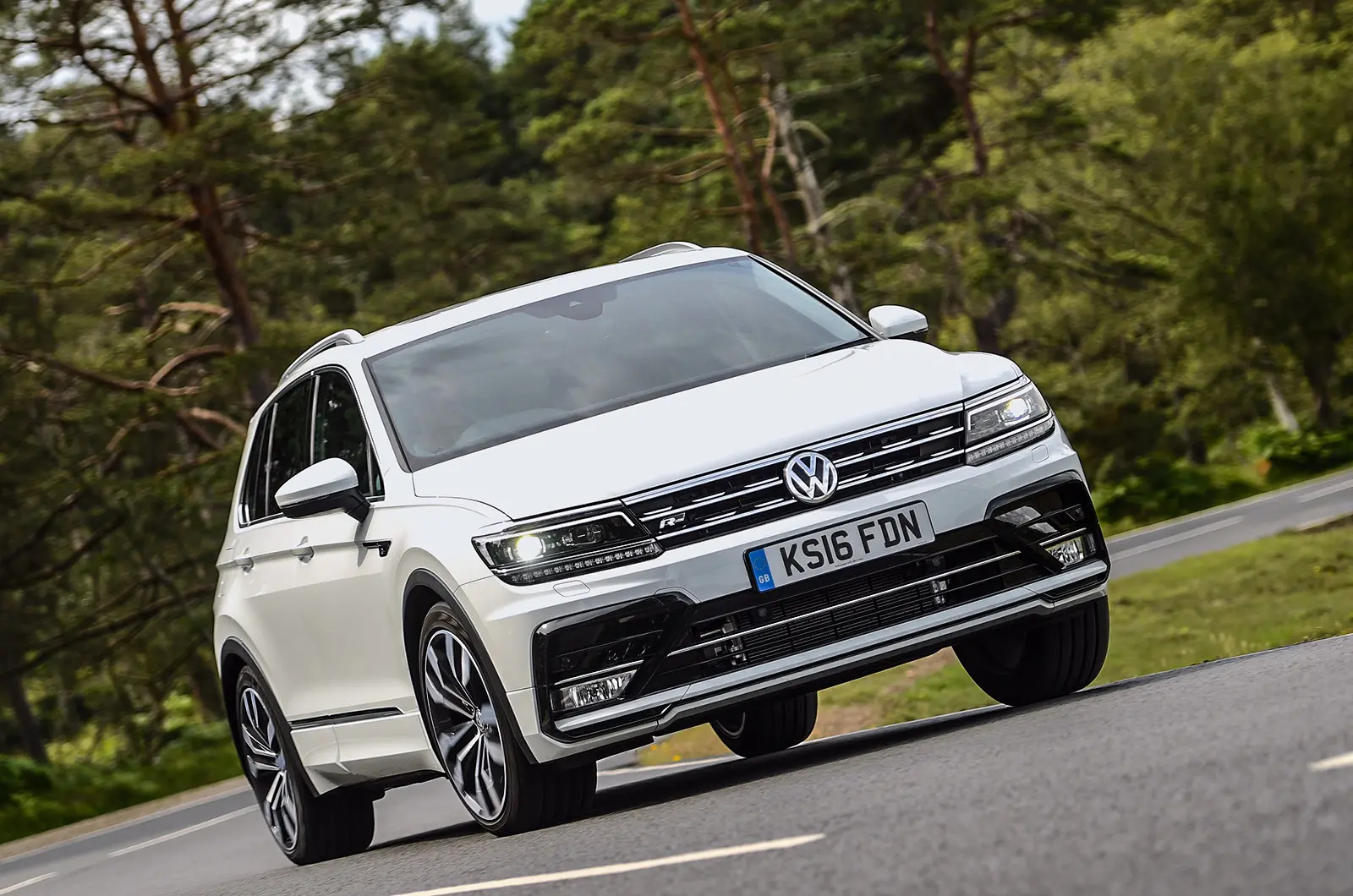 Volkswagen Tiguan Tiguan 1.6 TDI SCR BMT R Line 6