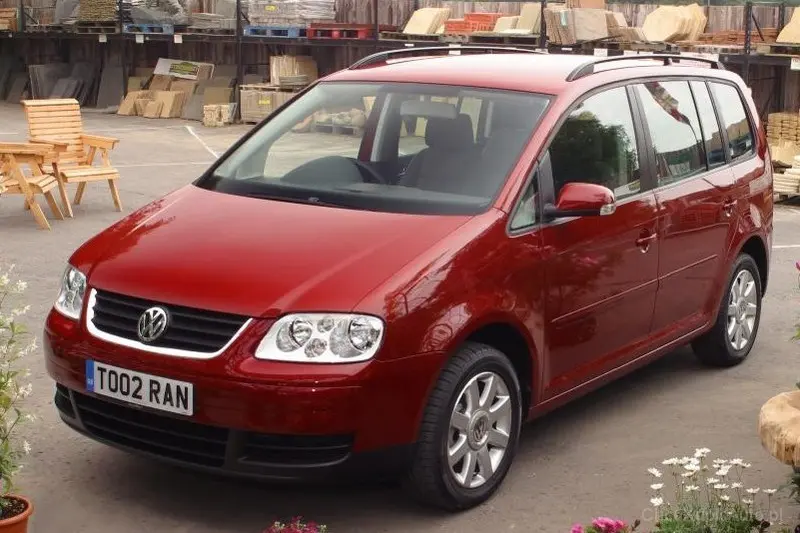 Volkswagen Touran Touran 1.6 FSI Conceptline 4