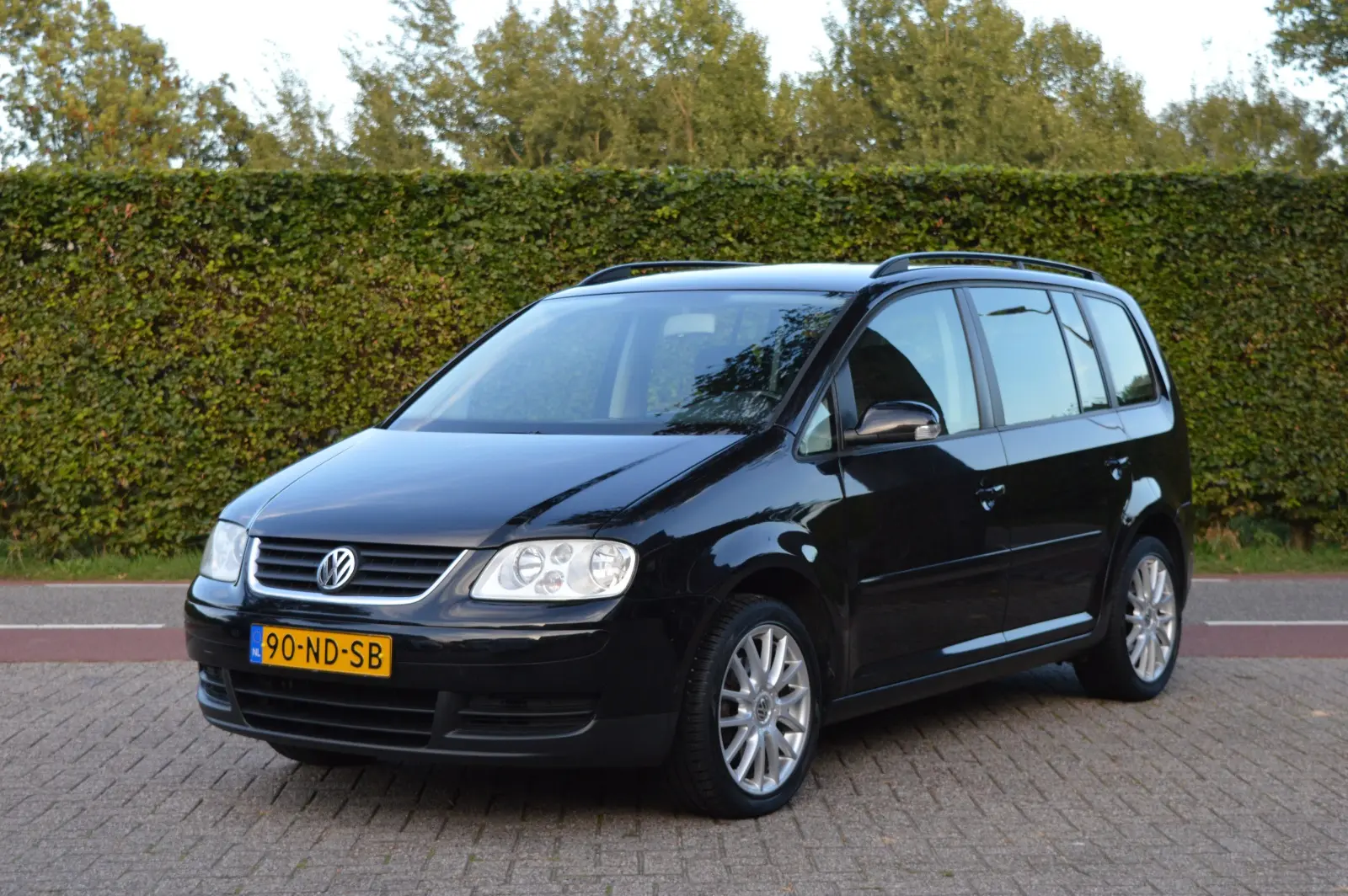 Volkswagen Touran Touran 1.6 FSI Conceptline 7