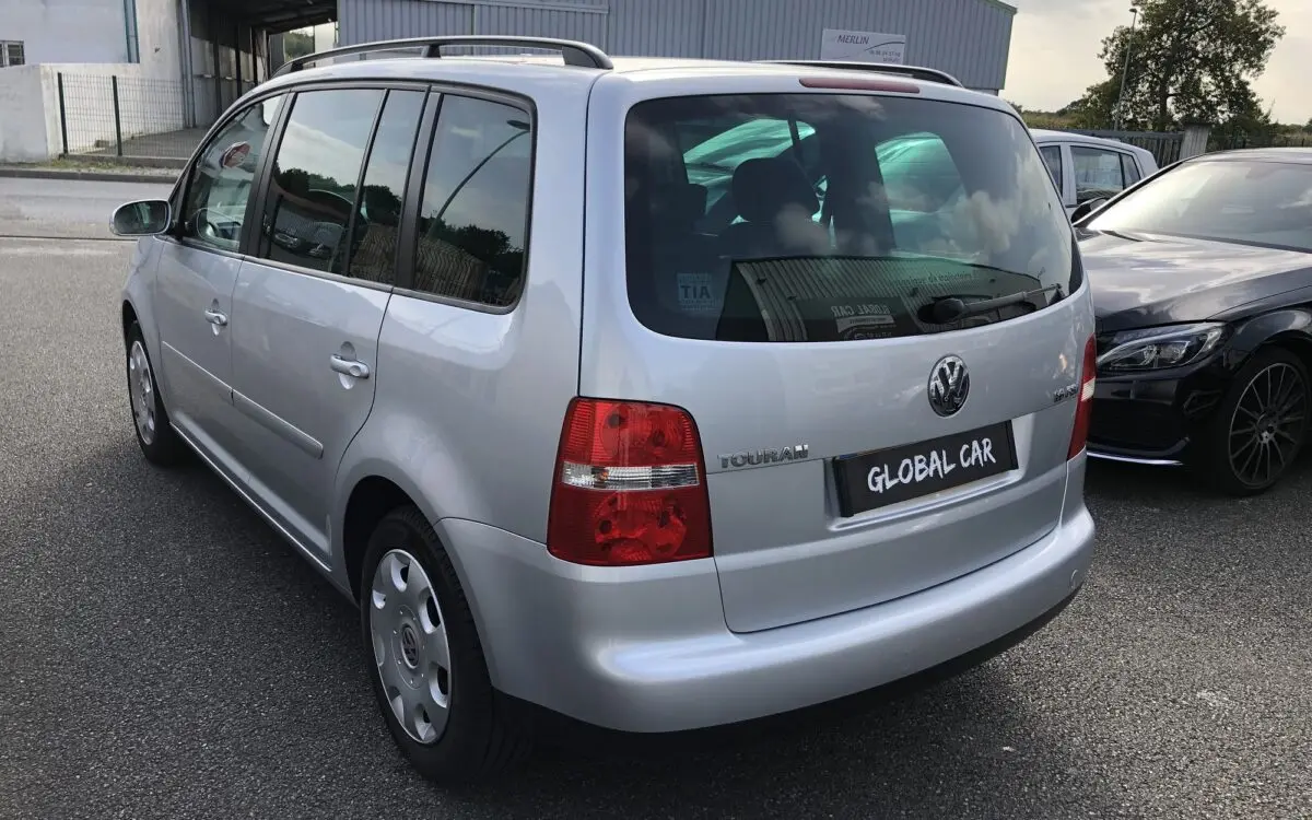 Volkswagen Touran Touran 1.6 FSI Goal 3