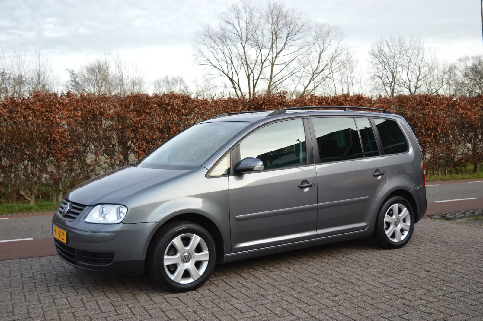 Volkswagen Touran Touran 1.6 FSI Trendline 3