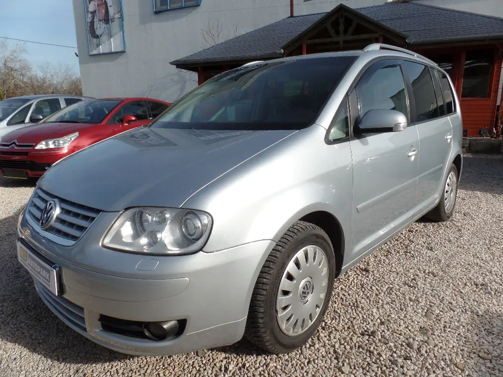 Volkswagen Touran Touran 2.0 TDI Highline 5