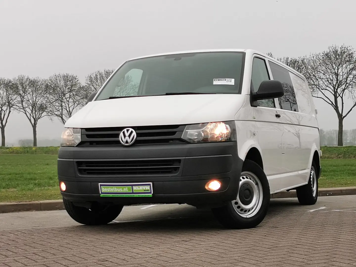 Volkswagen Transporter Transporter 2.0 TDI LWB 4