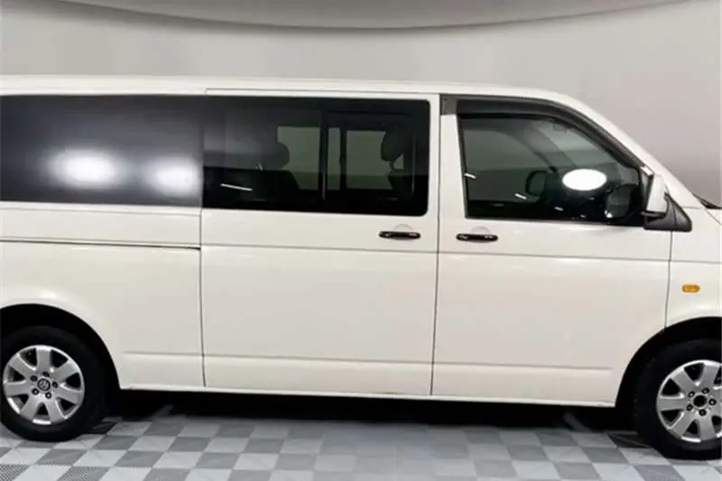 Volkswagen Transporter Transporter 2.5 TDI LWB 7
