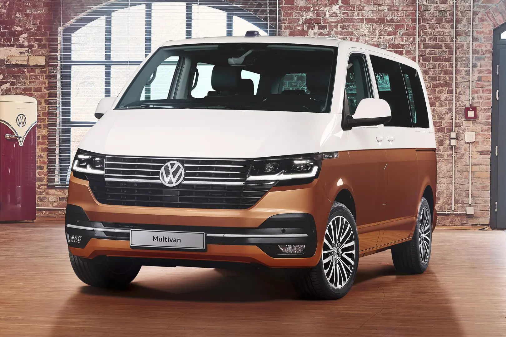 Volkswagen Transporter Transporter 2.5 TDI LWB 6