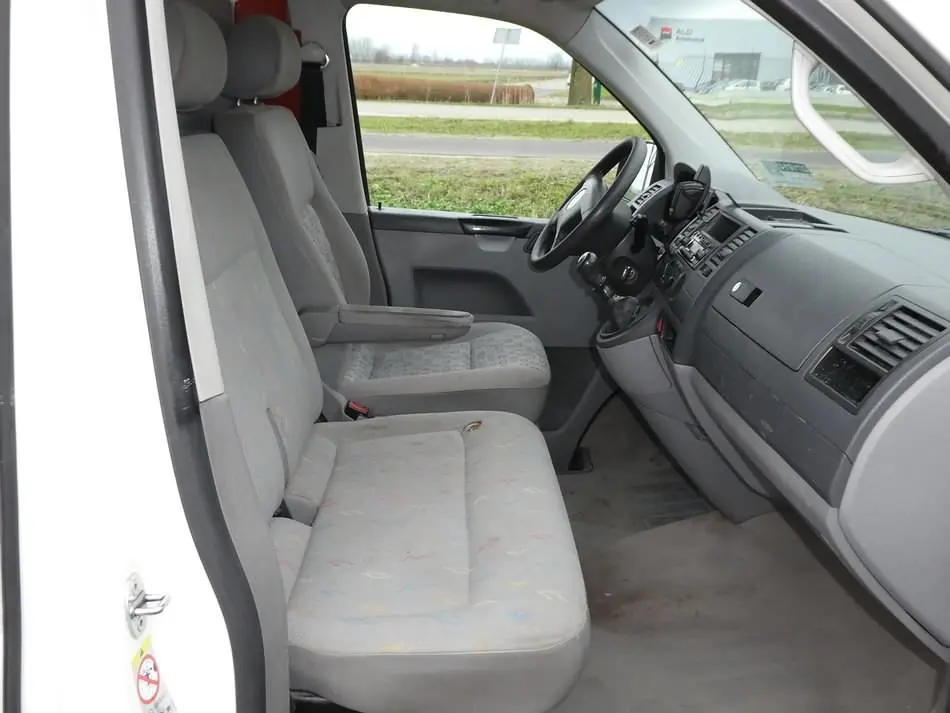 Volkswagen Transporter Transporter 2.5 TDI LWB 7