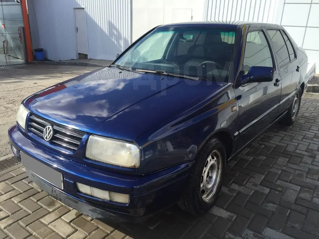 Volkswagen Vento Vento 1.6 CL 3