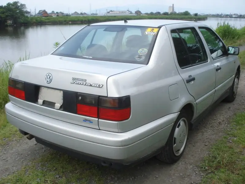 Volkswagen Vento Vento 1.6 CL 3