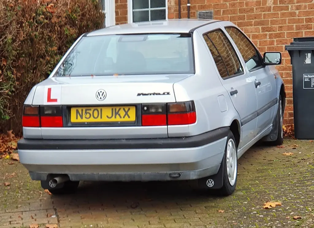 Volkswagen Vento Vento 1.6 CL Business 3