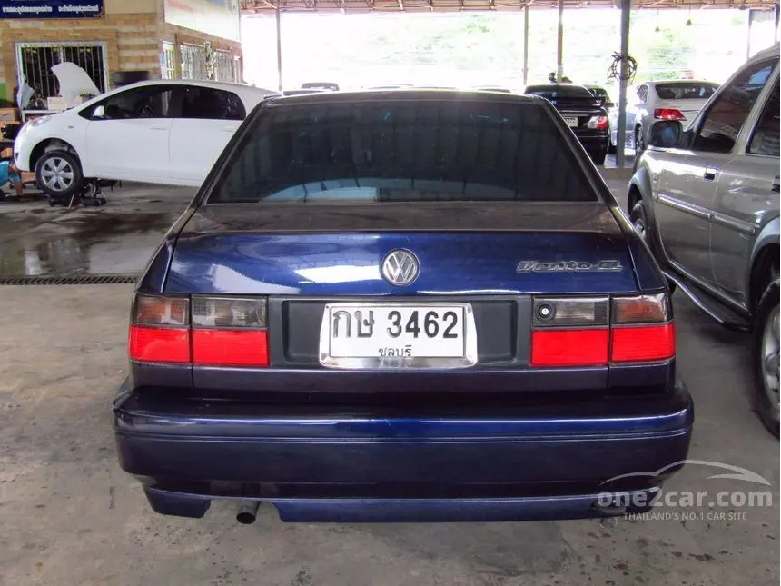 Volkswagen Vento Vento 1.6 GL Executive 6