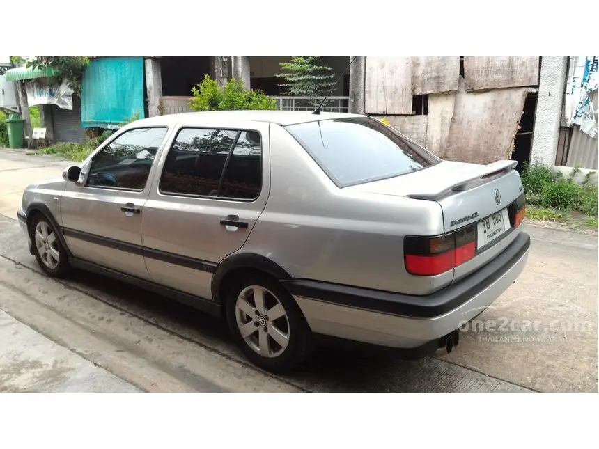 Volkswagen Vento Vento 1.6 GL Executive 6