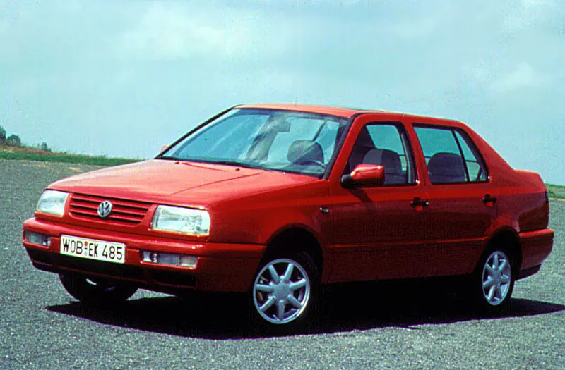 Volkswagen Vento Vento 1.6 GL 5