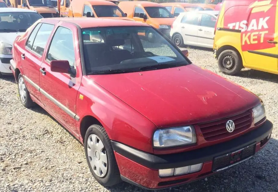 Volkswagen Vento Vento 1.8 CL 0