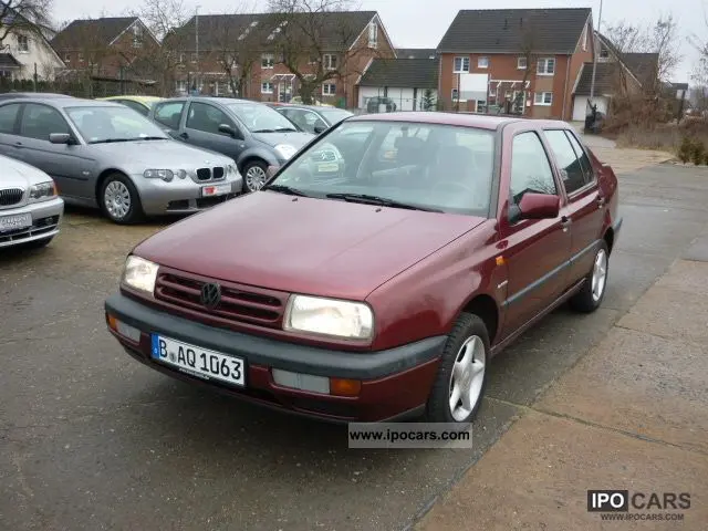 Volkswagen Vento Vento 1.8 GL 3
