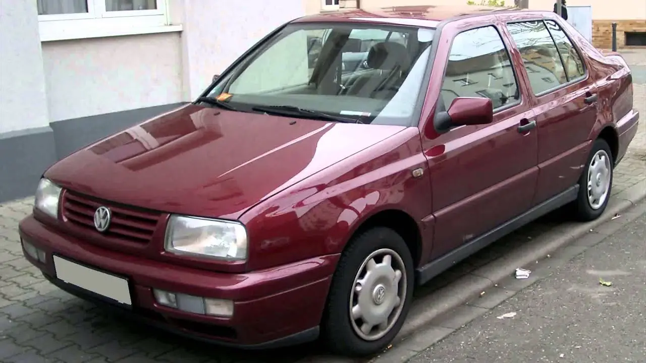 Volkswagen Vento Vento 1.8 GL 5