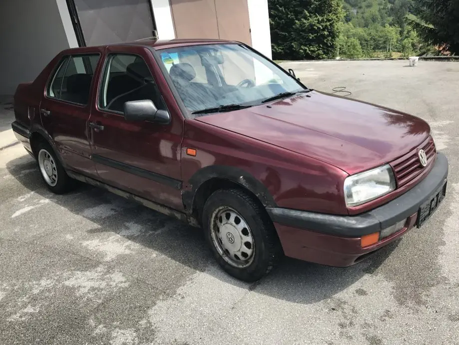 Volkswagen Vento Vento 1.9 TDI CL 3