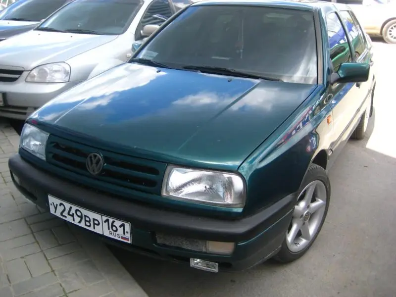 Volkswagen Vento Vento 1.6 GL 1