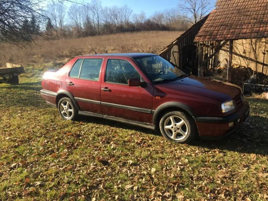 Volkswagen Vento Vento 1.9 TDI GT 4