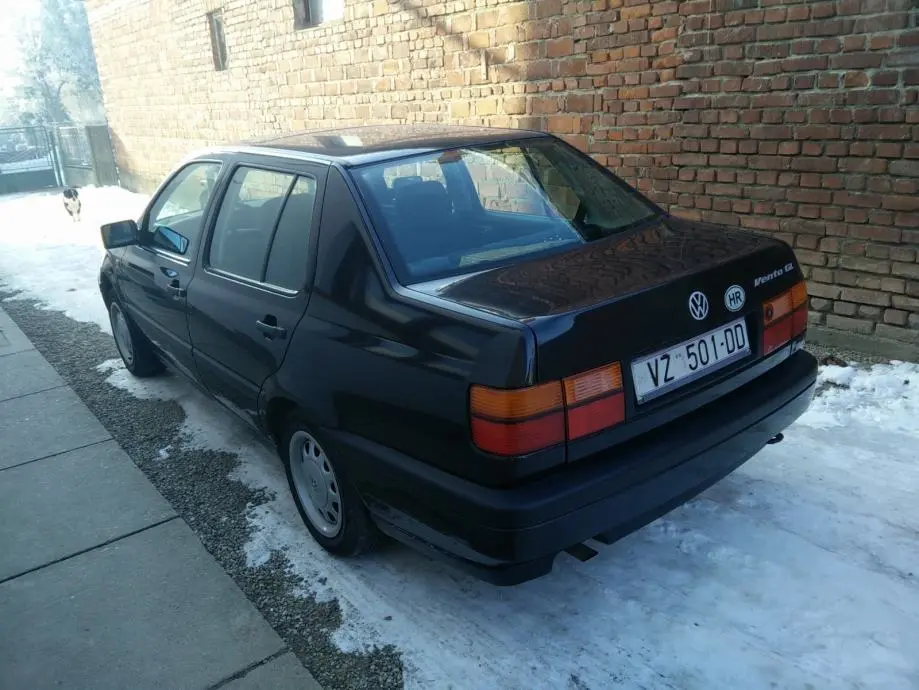 Volkswagen Vento Vento 2.0 GL 3