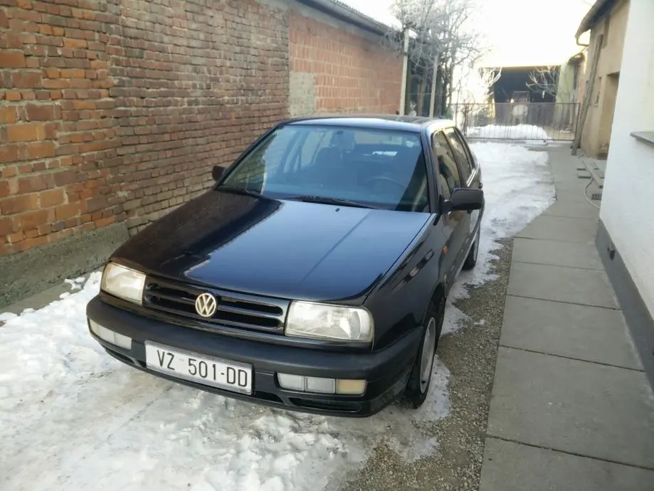 Volkswagen Vento Vento 2.0 GL Executive 7