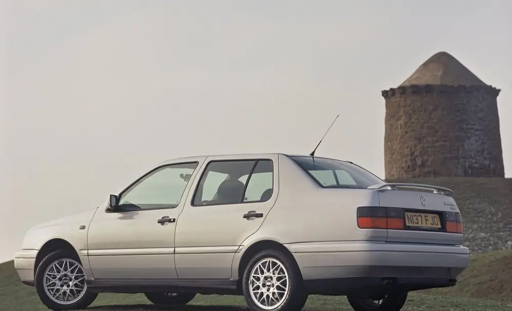 Volkswagen Vento Vento 2.0 GT 3