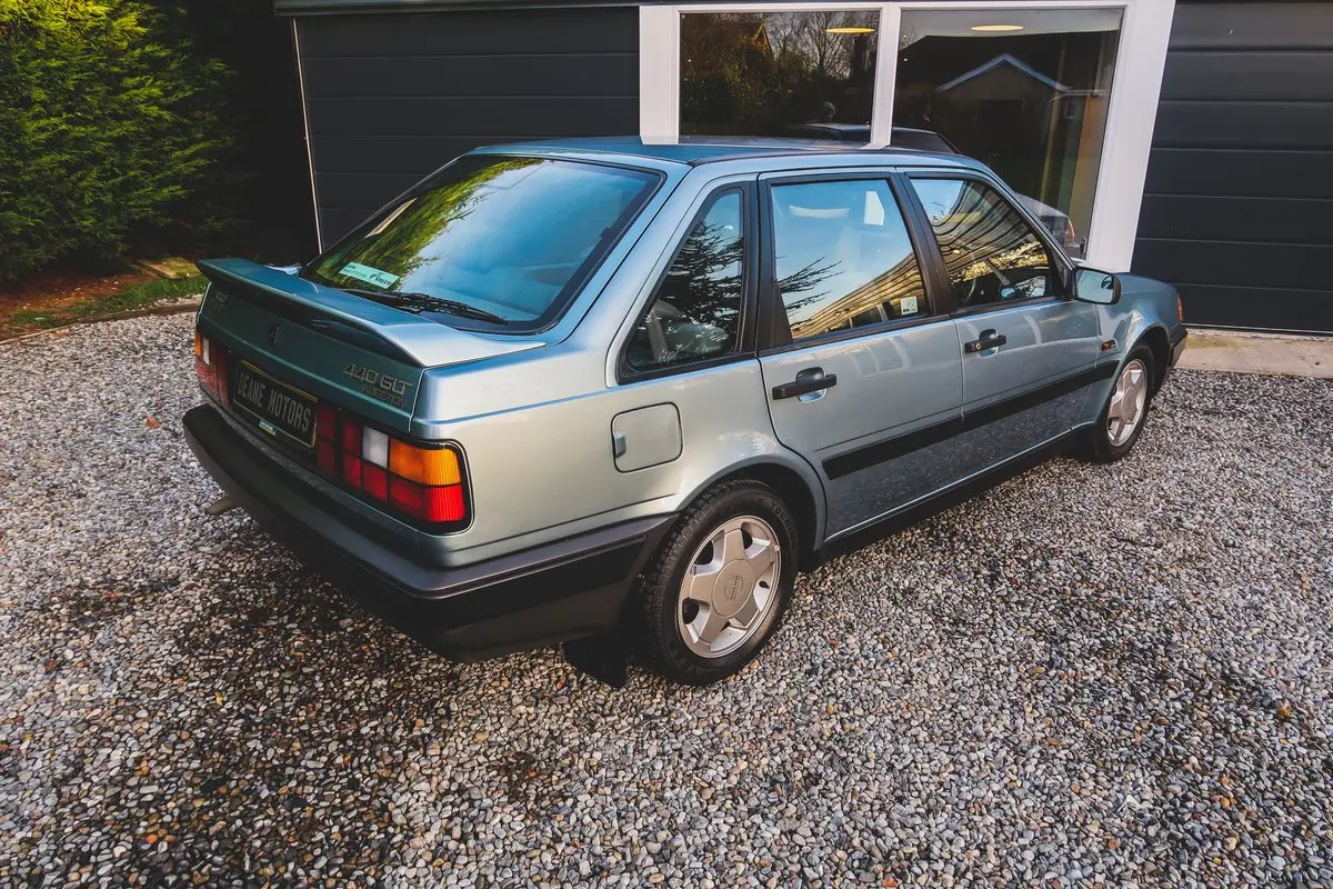 Volvo 440 440 1.7i GLT 2