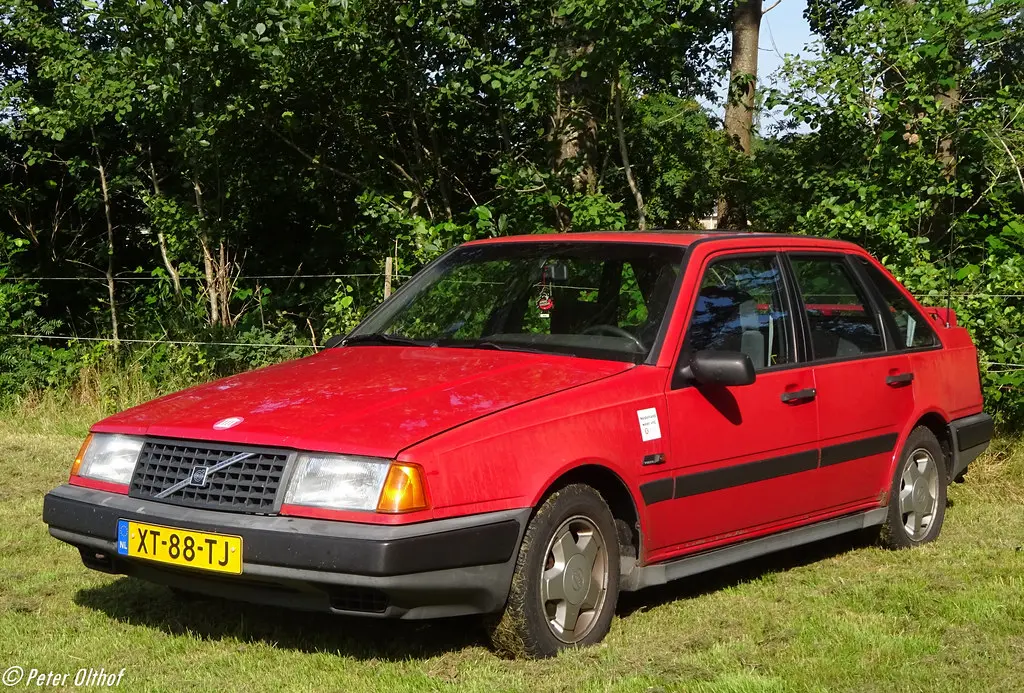 Volvo 440 440 1.7i GLT 2