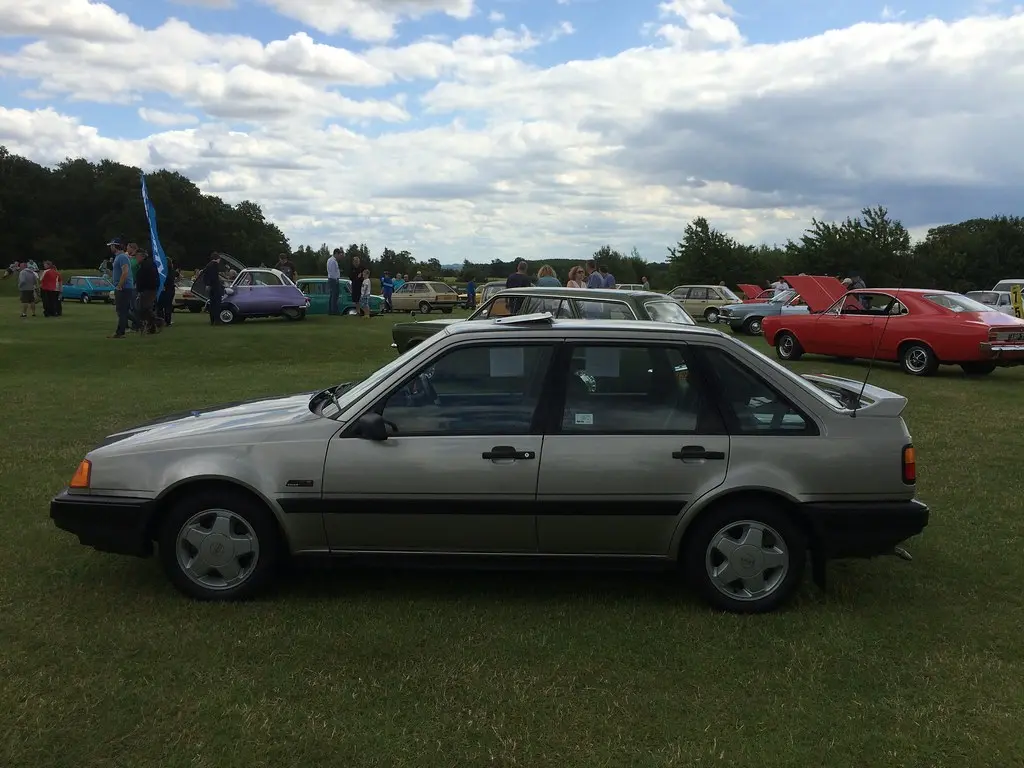 Volvo 440 440 1.7i GLT 4