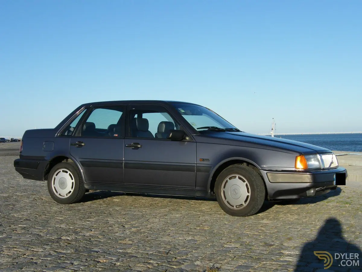 Volvo 460 460 1.7 Turbo 2