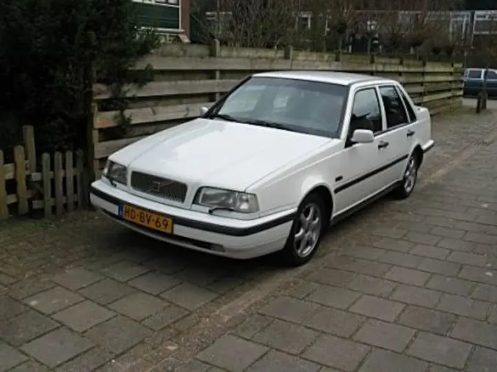 Volvo 460 460 2.0i 4