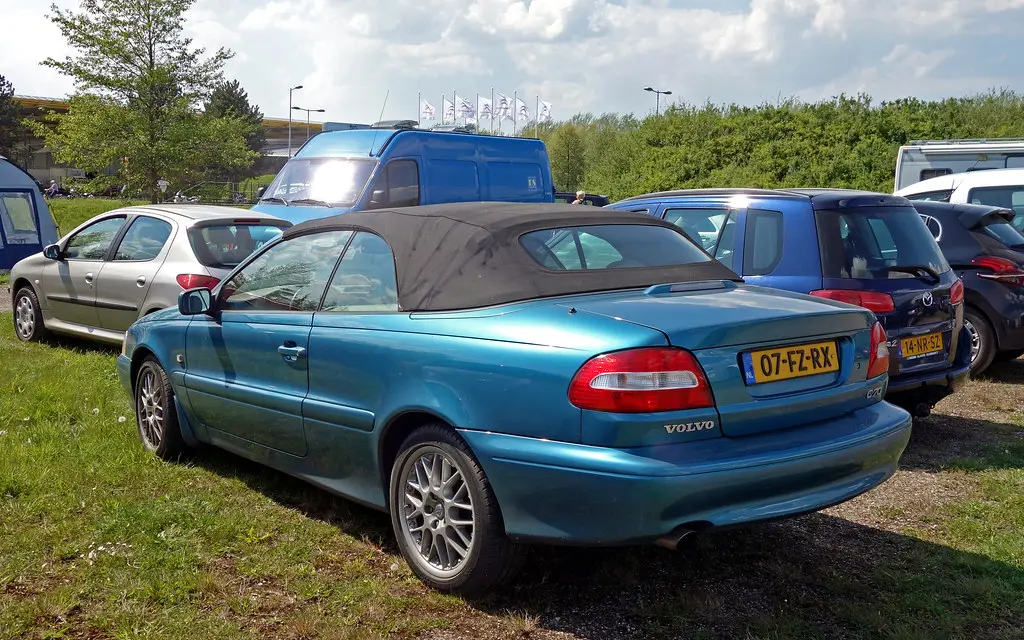Volvo C70 C70 2.3 T5 6
