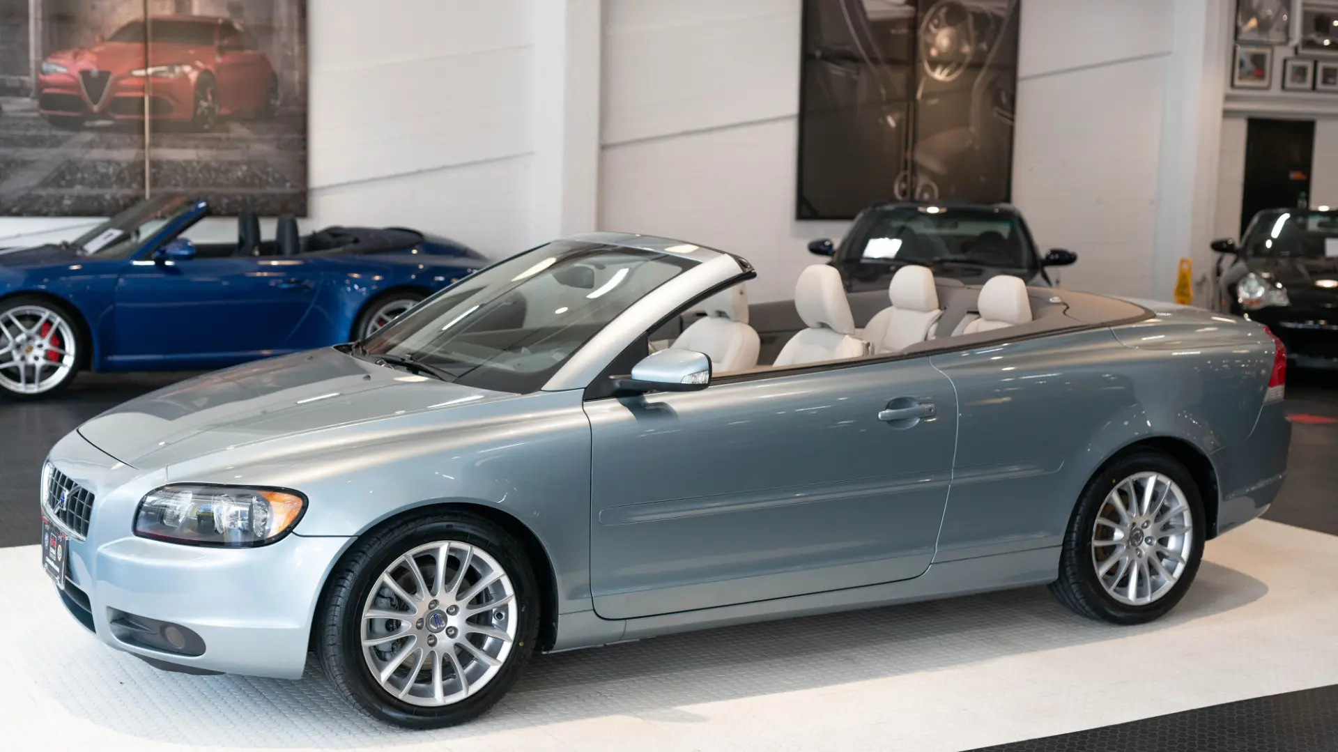 Volvo C70 C70 2.5 T5 Premium Edition 4
